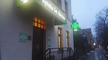 Apteka św. Marcina, магазин рядом с вокзалом Добегнев