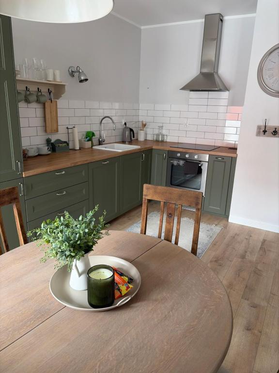 Apartament Przymurze Starówka, жильё рядом с вокзалом Эльблонг