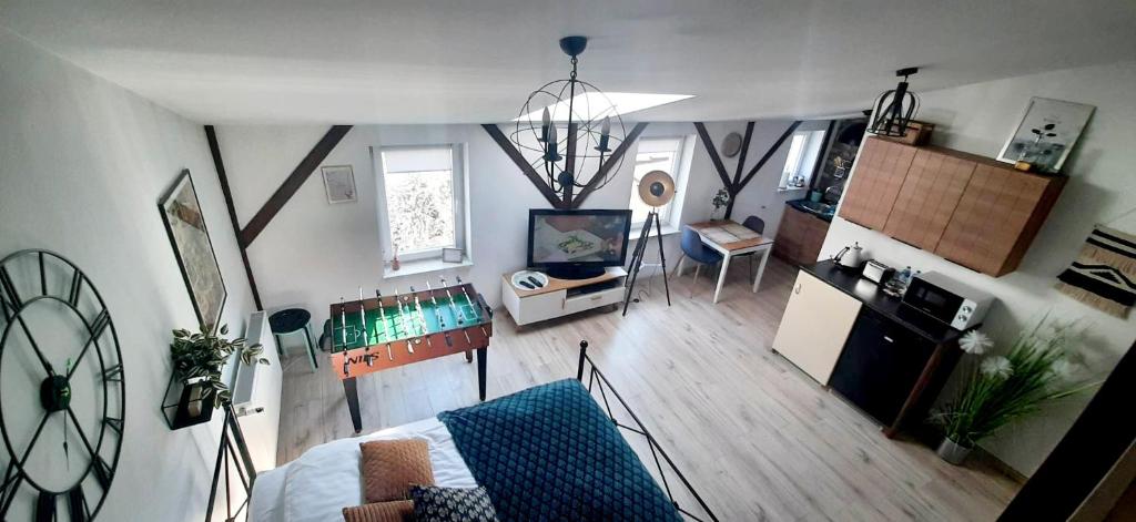 Attic Room Ełk, жильё рядом с вокзалом Эльк