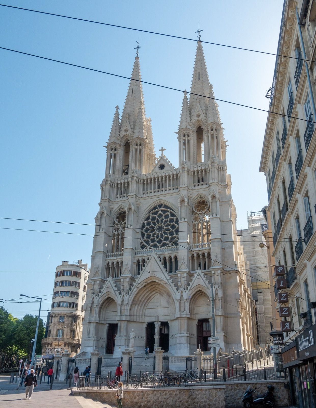 Église Saint-Vincent de Paul, atrakcja w pobliżu dworca Marseille-St-Charles