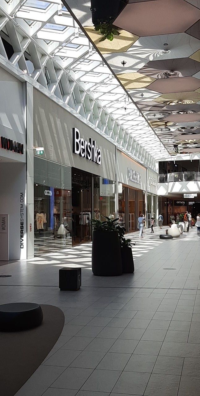 Forum Gdańsk, торговый центр рядом с вокзалом Гданьск Главный