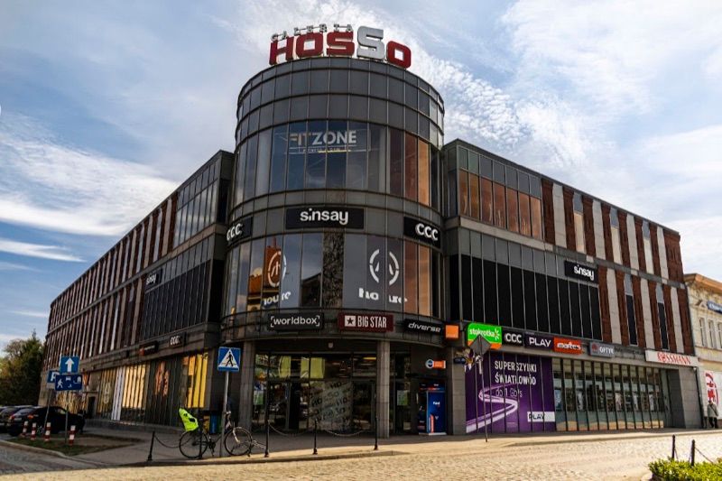 Galeria Hosso, торговый центр рядом с вокзалом Грыфице