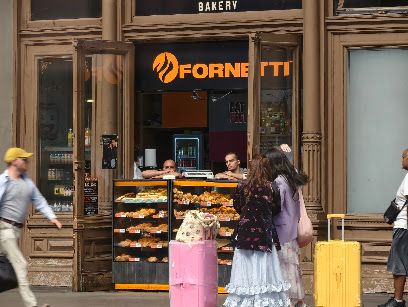 Fornetti, рядом с вокзалом Budapest-Keleti