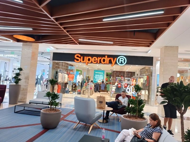 Arena Mall üzletközpont, торговый центр рядом с вокзалом Budapest-Keleti