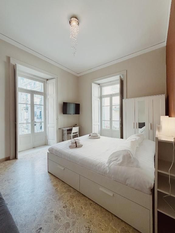 Diaz Central Rooms, hotel blisko dworca Salerno, Stazione di Salerno