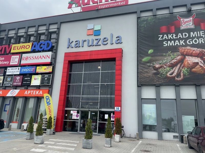 Centrum Handlowe Karuzela, торговый центр рядом с вокзалом Ярослав