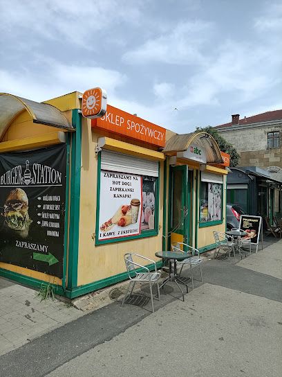Sklep Spożywczy Gama, магазин рядом с вокзалом Jelenia Góra