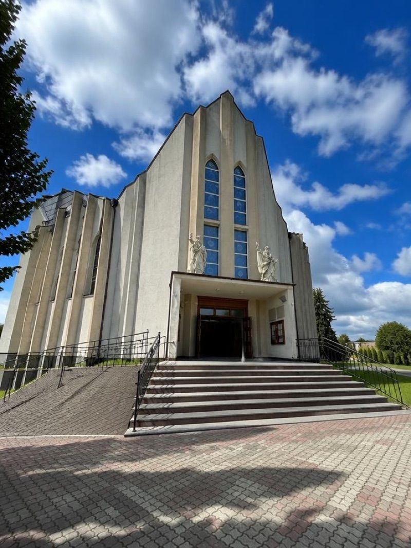 Kościół Świętych Apostołów Piotra i Pawła w Kaliszu, atrakcja w pobliżu dworca Kalisz