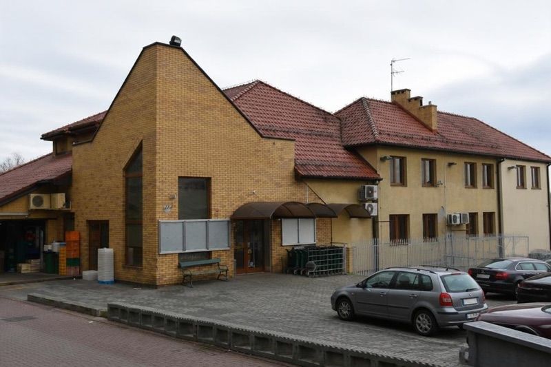 Stop Supermarket, sklep przy dworcu Kalwaria Zebrzydowska