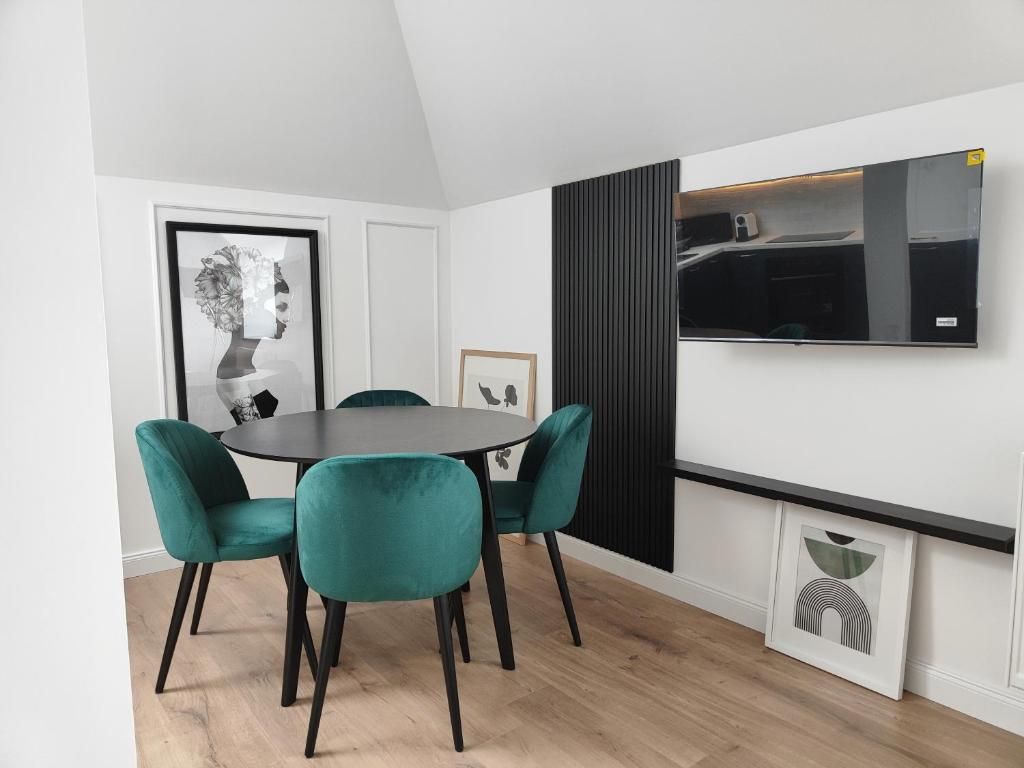 Apartament Jak w banku II, жильё рядом с вокзалом Клодзко-Място