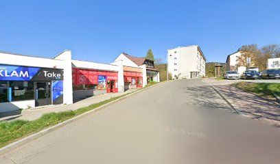 Sklep owocowo - warzywny Spółdzielni Ogrodniczej, магазин рядом с вокзалом Krynica-Zdrój