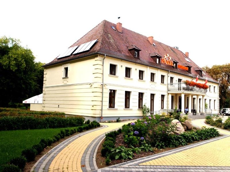 Hotel Świętoborzec, жильё рядом с вокзалом Лобез