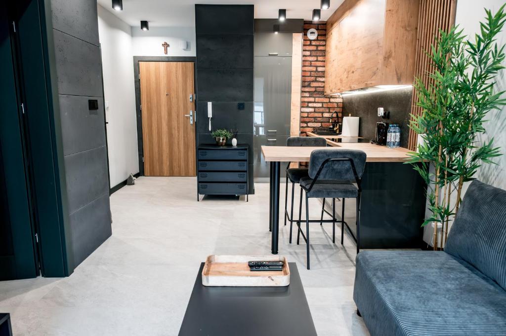 Apartament Osiedle Kresów Wschodnich 2, жильё рядом с вокзалом Лукув