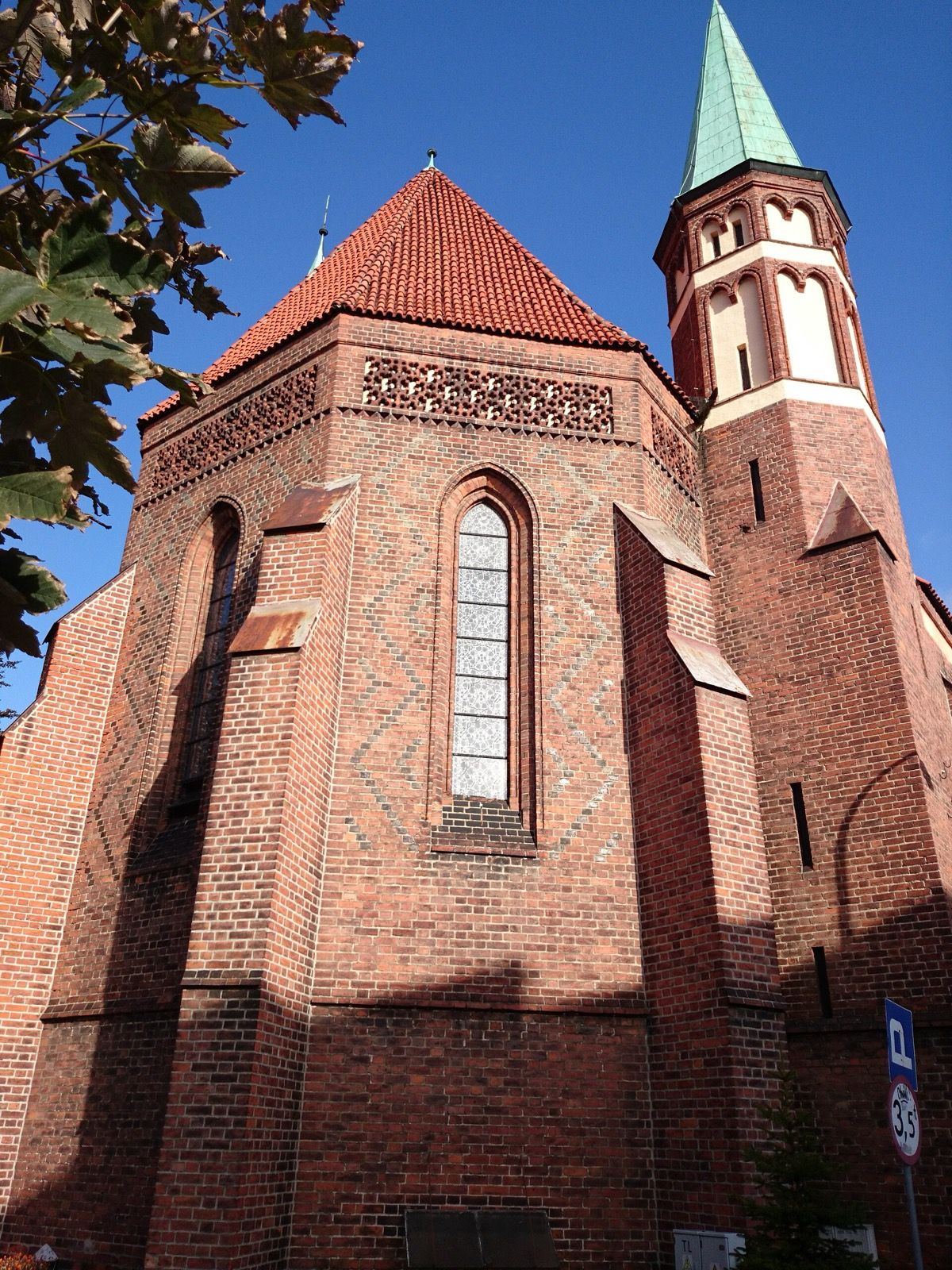 Kościół Rzymskokatolicki pw. św. Stanisława Kostki, atrakcja w pobliżu dworca Małaszewicze