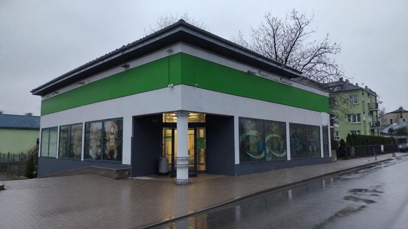 Stokrotka, sklep przy dworcu Międzyrzec Podlaski