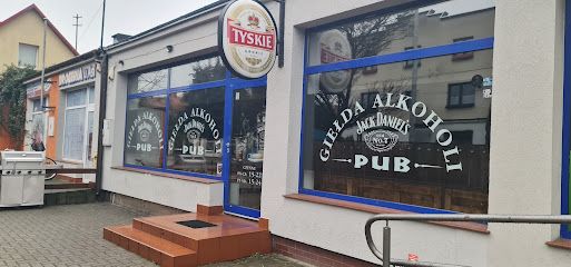 Giełda Alkoholi Pub, рядом с вокзалом Mogilno