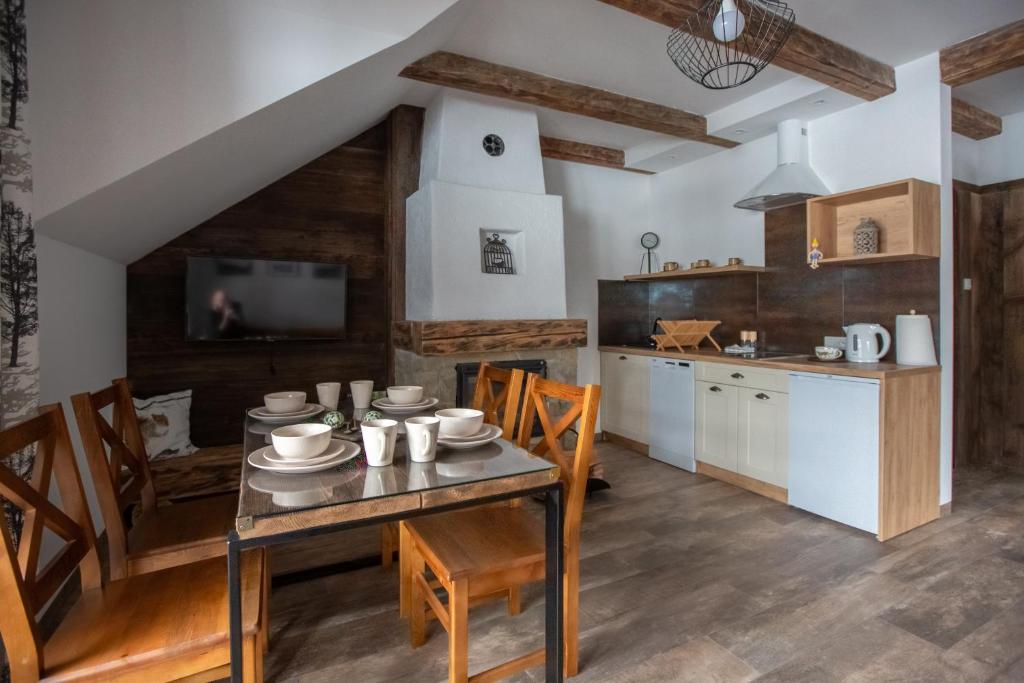 APARTAMENTY ZAZAMCZE, жильё рядом с вокзалом Мушина-Здруй
