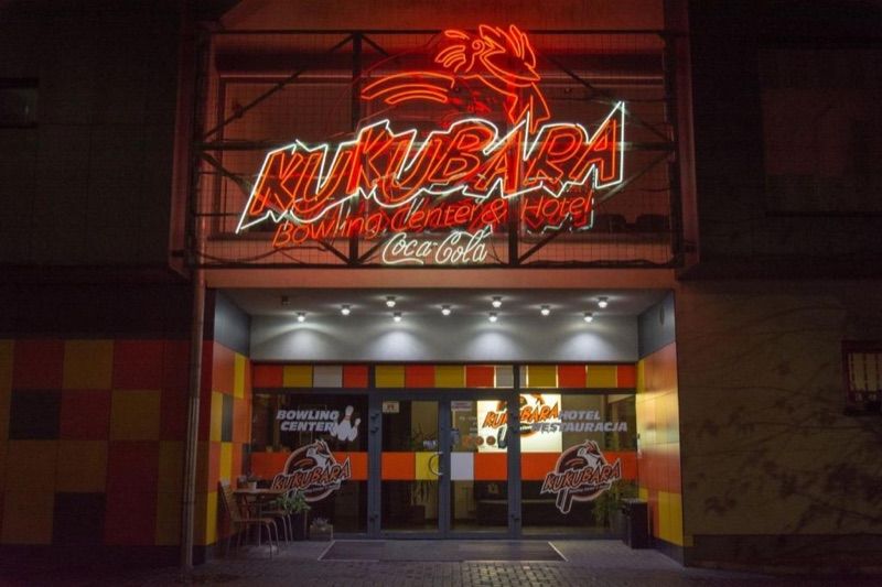 Kukubara Bowling Center, жильё рядом с вокзалом Мышкув