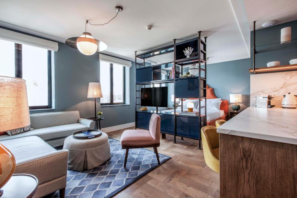 The July - Twenty Eight, жильё рядом с вокзалом Amsterdam Zuid