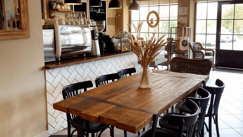 City Cafe, рядом с вокзалом Pleszew