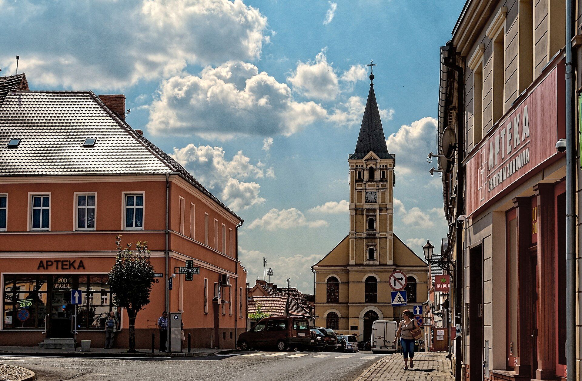Kościół Rzymskokatolicki św. Stanisława Kostki, atrakcja w pobliżu dworca Płock