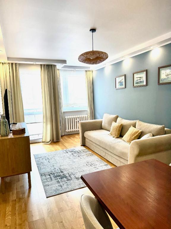 Apartament Gruba Ryba, жильё рядом с вокзалом Пуцк