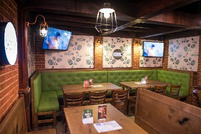 Piwiarnia Miejska - pizza, burgery, sport na żywo., рядом с вокзалом Rybnik