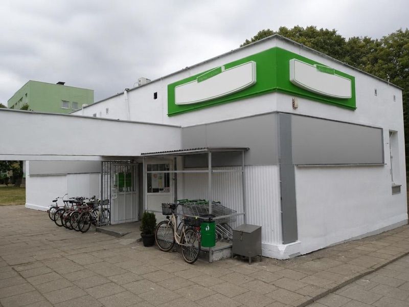 Delikatesy Centrum, sklep przy dworcu Ścinawa