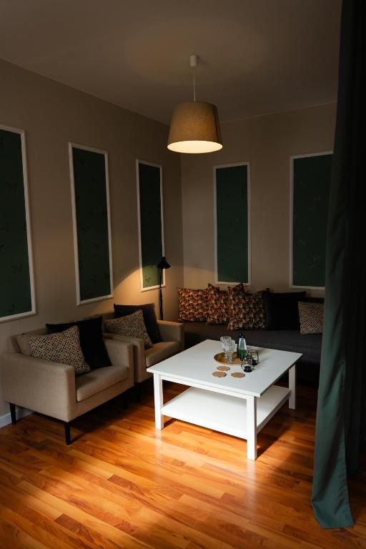 Apartament Zielony Motyl, жильё рядом с вокзалом Скерневице