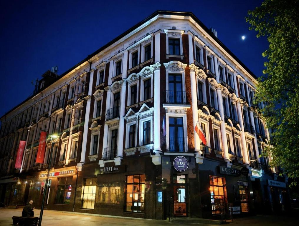 Hotel Centrum Sosnowiec, жильё рядом с вокзалом Сосновец Главный