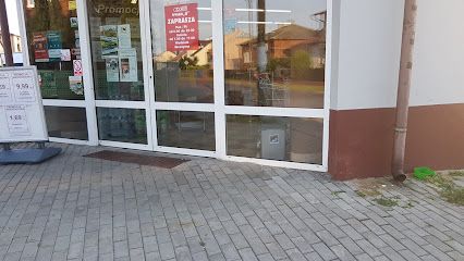 Sklep spożywczy. Społem Powszechna Spółdzielnia Spożywców, магазин рядом с вокзалом Stalowa Wola Rozwadów