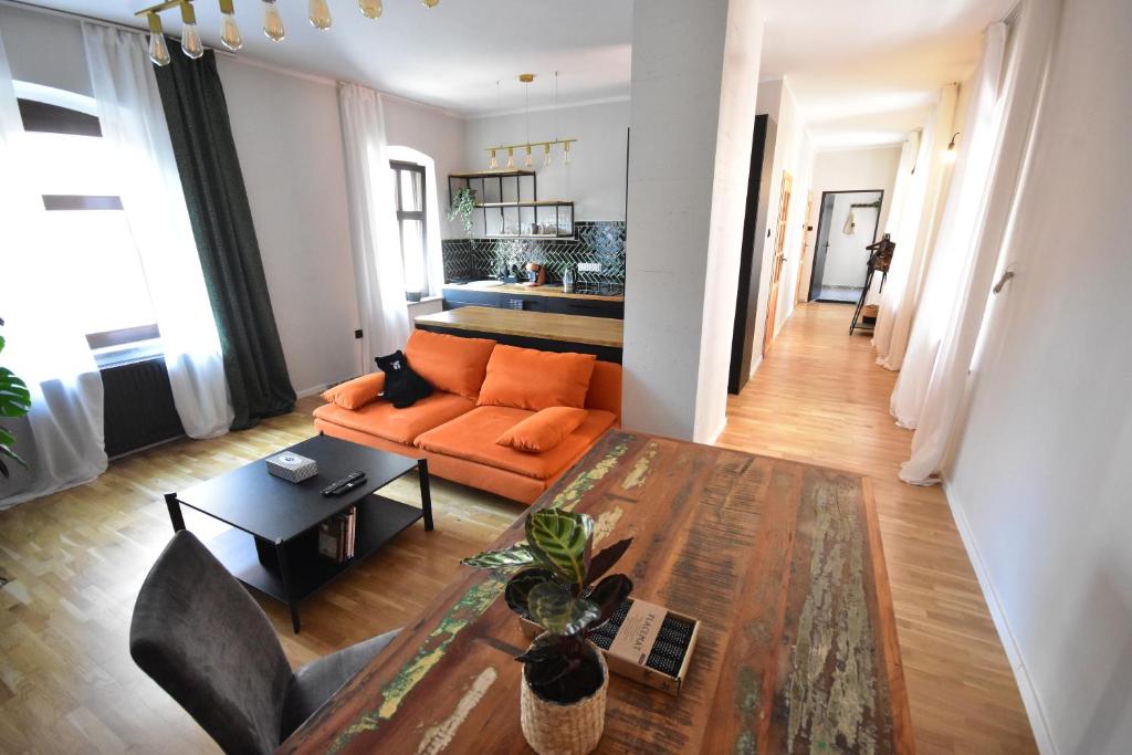 Apartamenty Basztowa, жильё рядом с вокзалом Свидница-Място