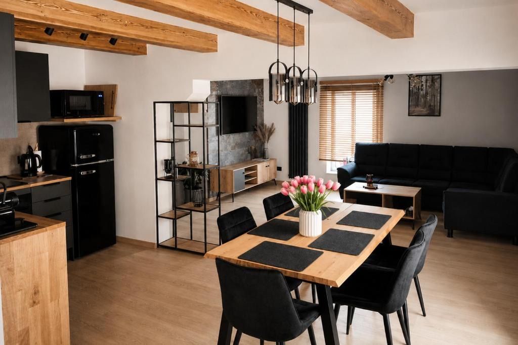 Apartamenty Rynek Szamotuły, жильё рядом с вокзалом Шамотулы