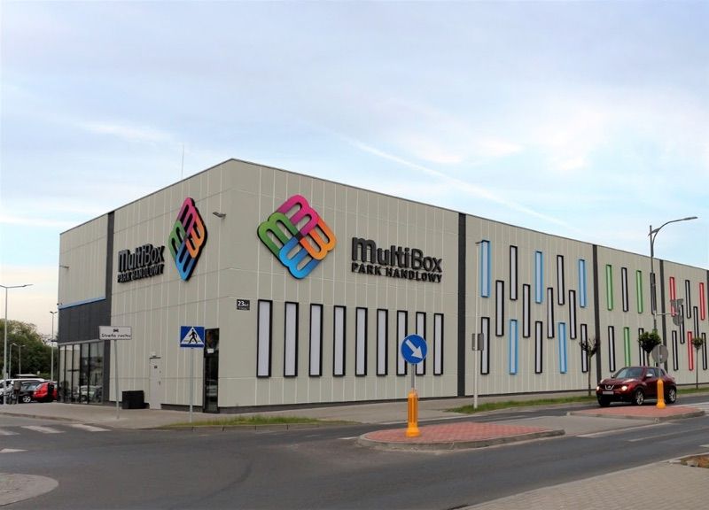 Multibox Park Handlowy - Szamotuły, торговый центр рядом с вокзалом Шамотулы