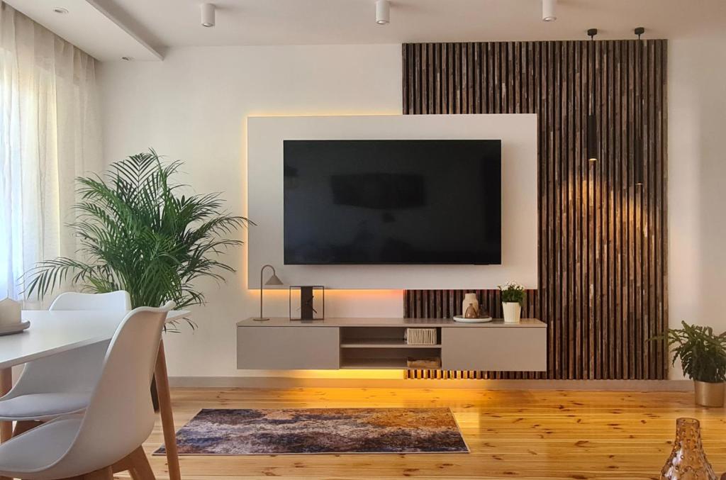 TARNO Lake Apartment, жильё рядом с вокзалом Тарнобжег