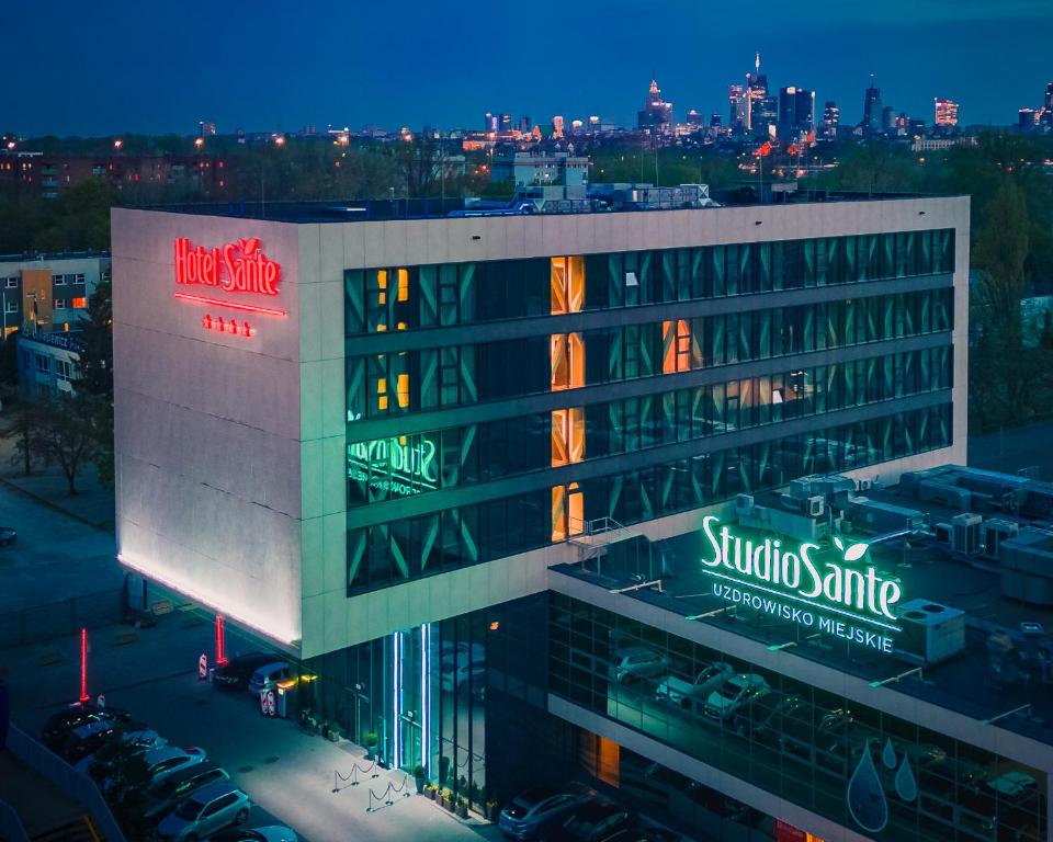 Hotel Sante, жильё рядом с вокзалом Варшава-Гданьская