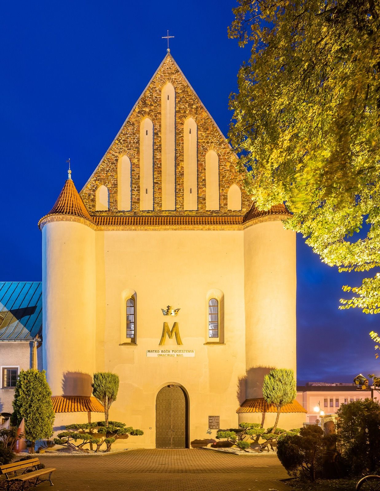 Muzeum Ziemi Wieluńskiej w Wieluniu, atrakcja w pobliżu dworca Wieluń