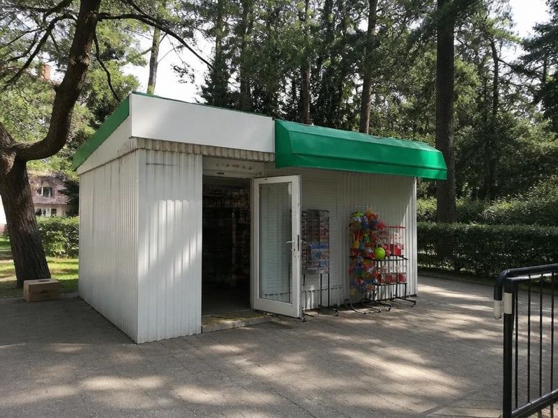 Kiosk RUCH, sklep przy dworcu Władysławowo