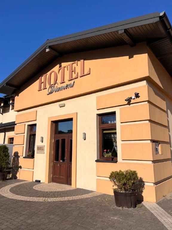Hotel Diament Zajazd u Przemka, жильё рядом с вокзалом Згеж