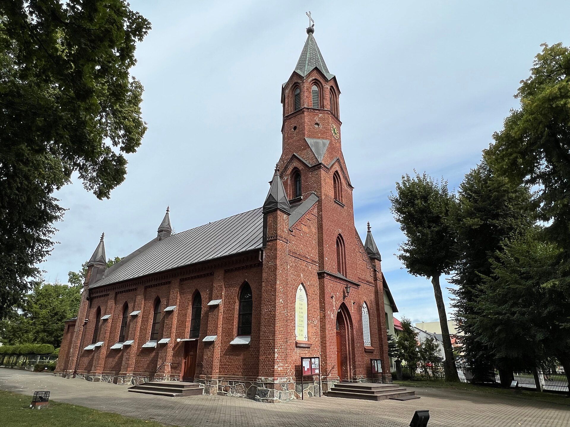 Kościół Rzymskokatolicki pw. św. Bonifacego, atrakcja w pobliżu dworca Zgorzelec