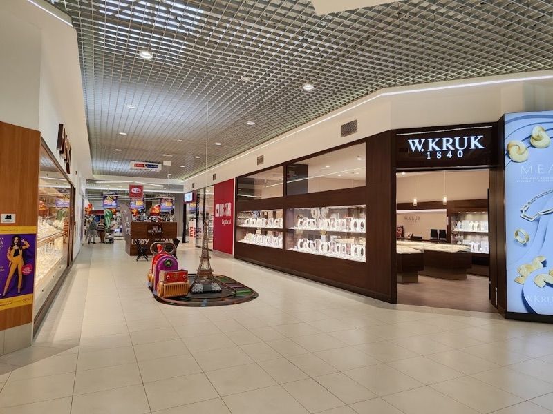 Galeria Słowiańska, торговый центр рядом с вокзалом Згожелец-Място