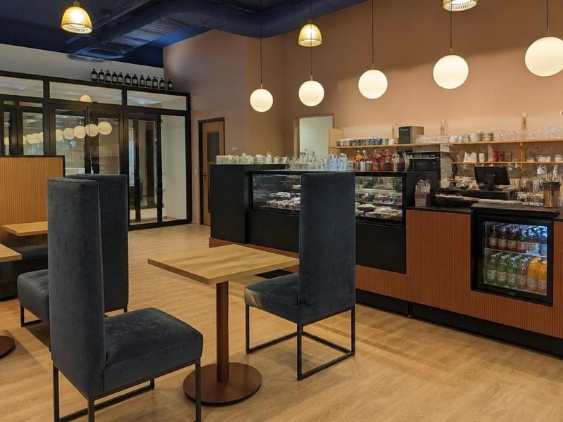 So Coffee, okolice dworca Zielona Góra Główna